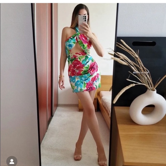 Zara FLORAL HALTER PRINT DRESS 3684/247 - Picture 11 of 12